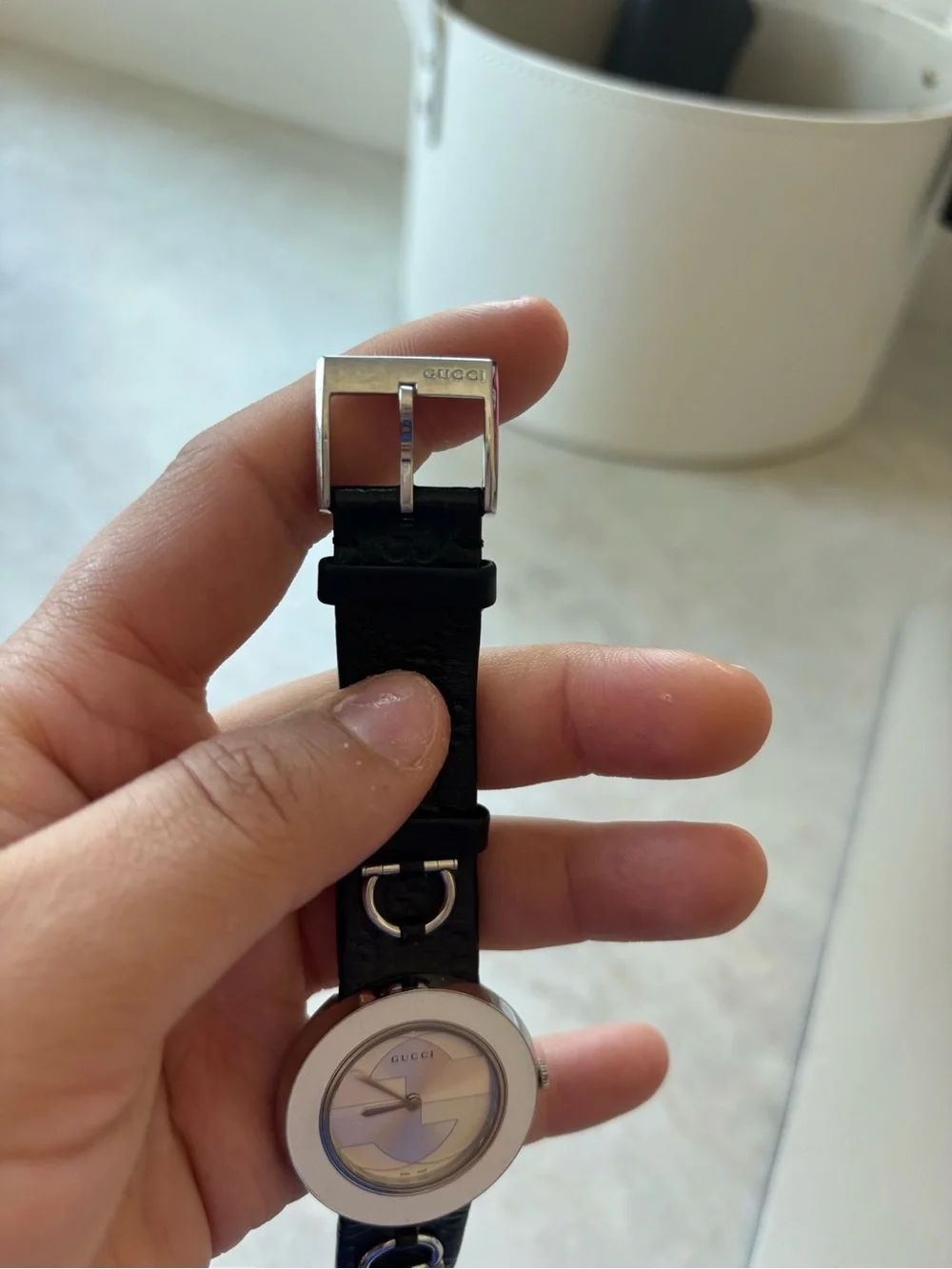 Gucci sleek play